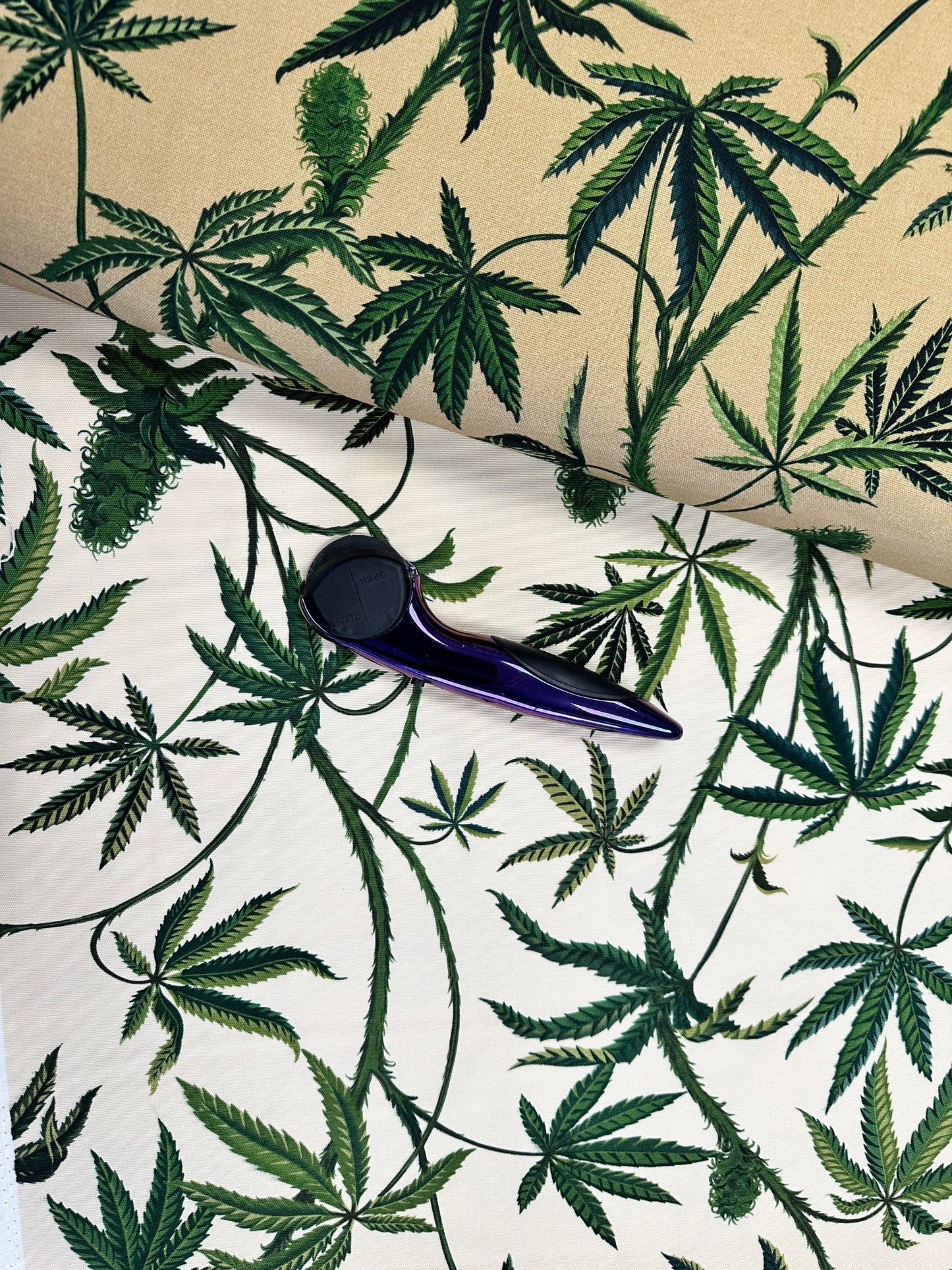 Heavy Oxford Home Deco Cannabis Sativa Light Tea h8325b Cotton Fabric