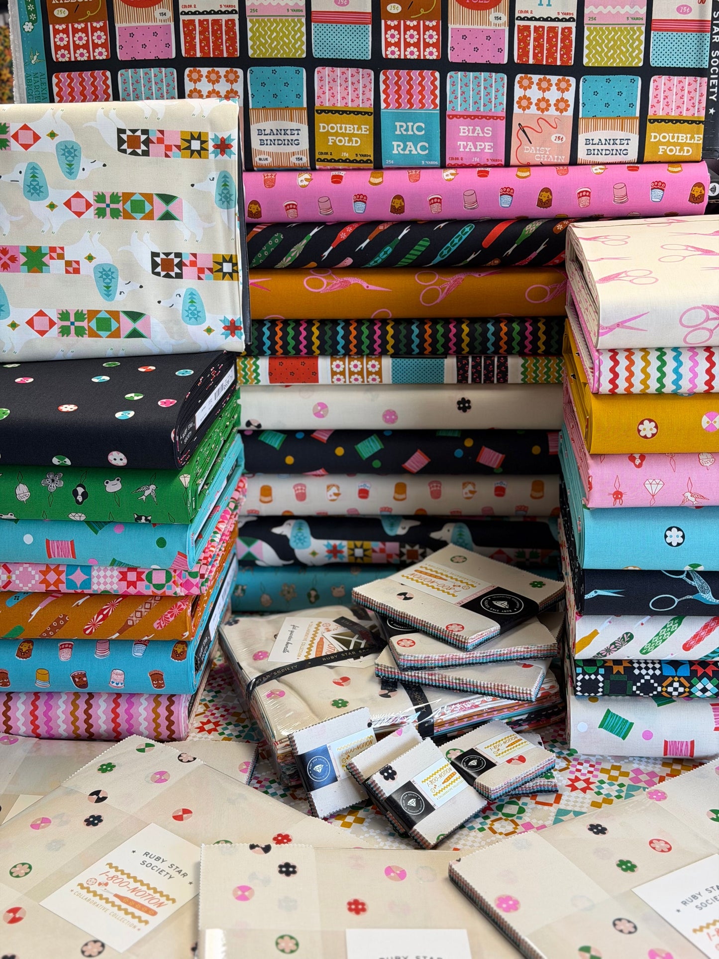 1-800-Notion FQ 29 Fabrics RS5207FQ by RSS