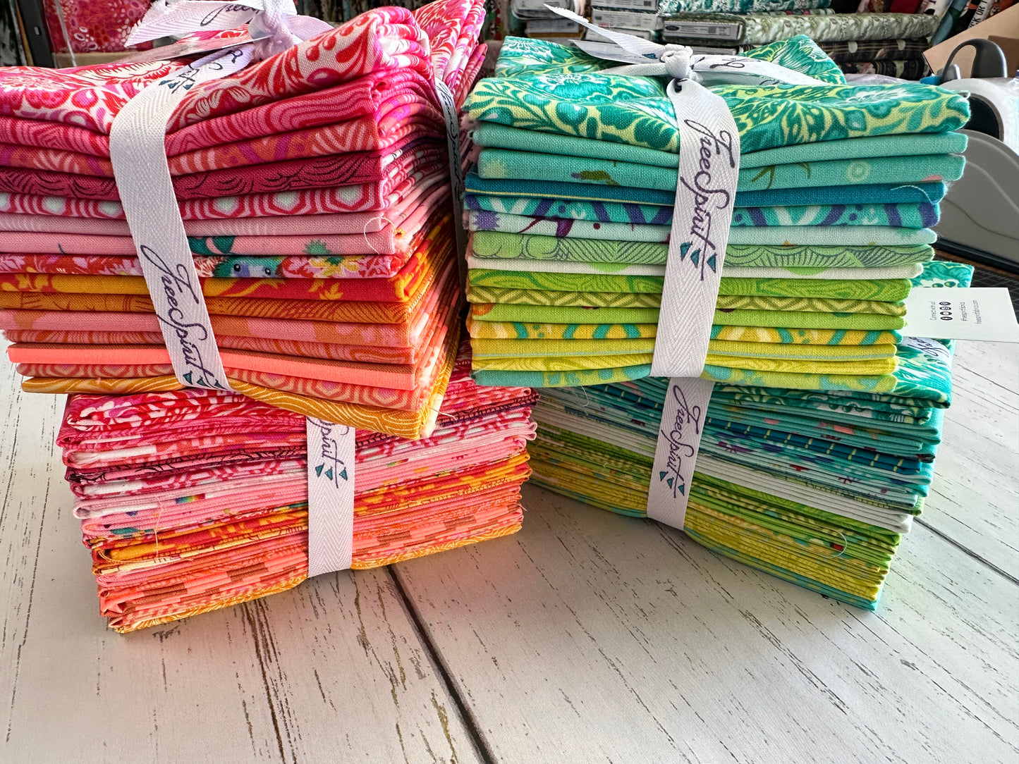 Saturday Stash FQ Bundles Tula Pink Spearmint Fat Quarter Bundle of 15 Cotton Woven: FB6FQTP.SPEARMINT Bundle
