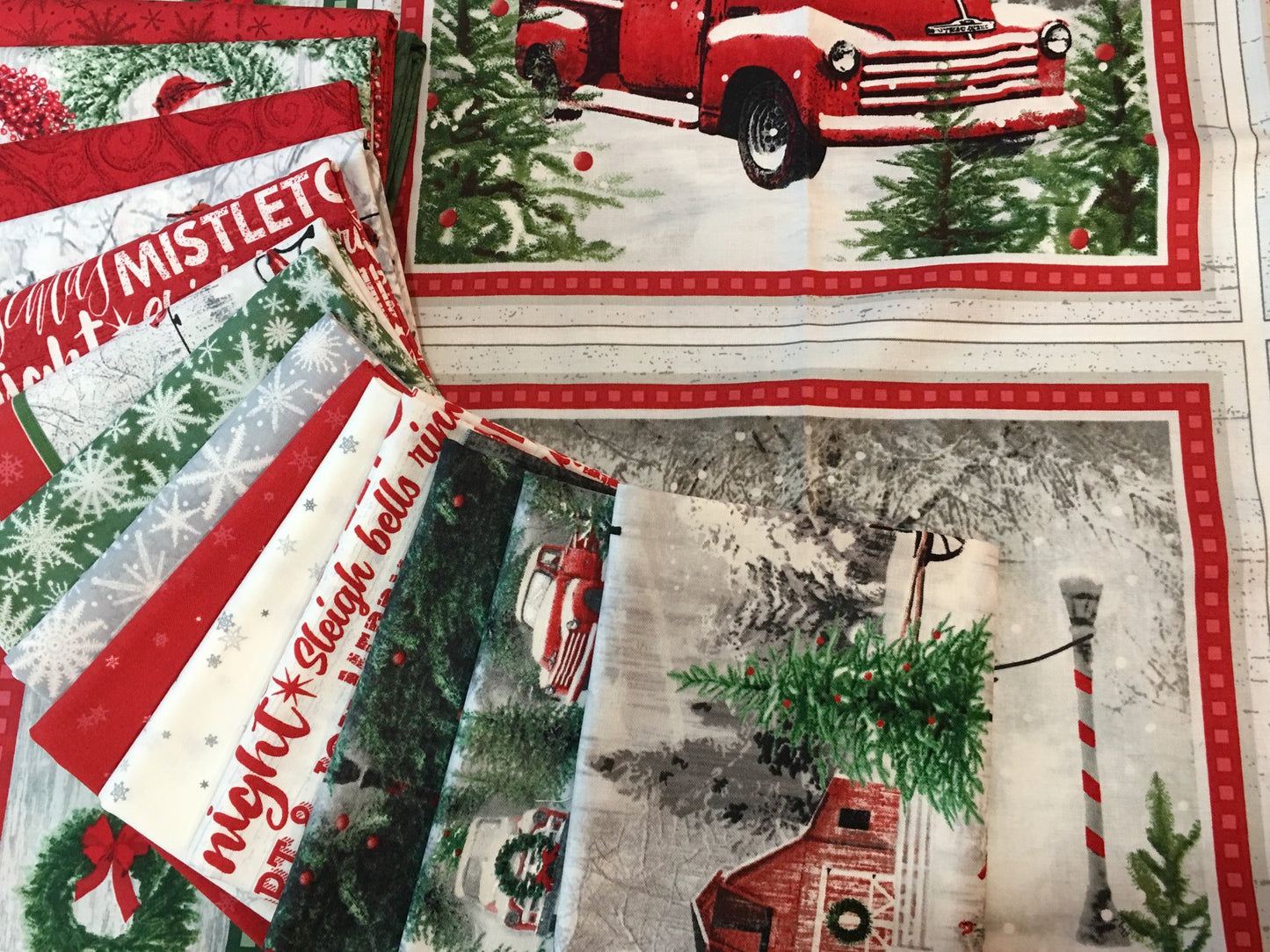 Holiday Wishes Snowflakes Green 6932-66 Cotton Woven Fabric