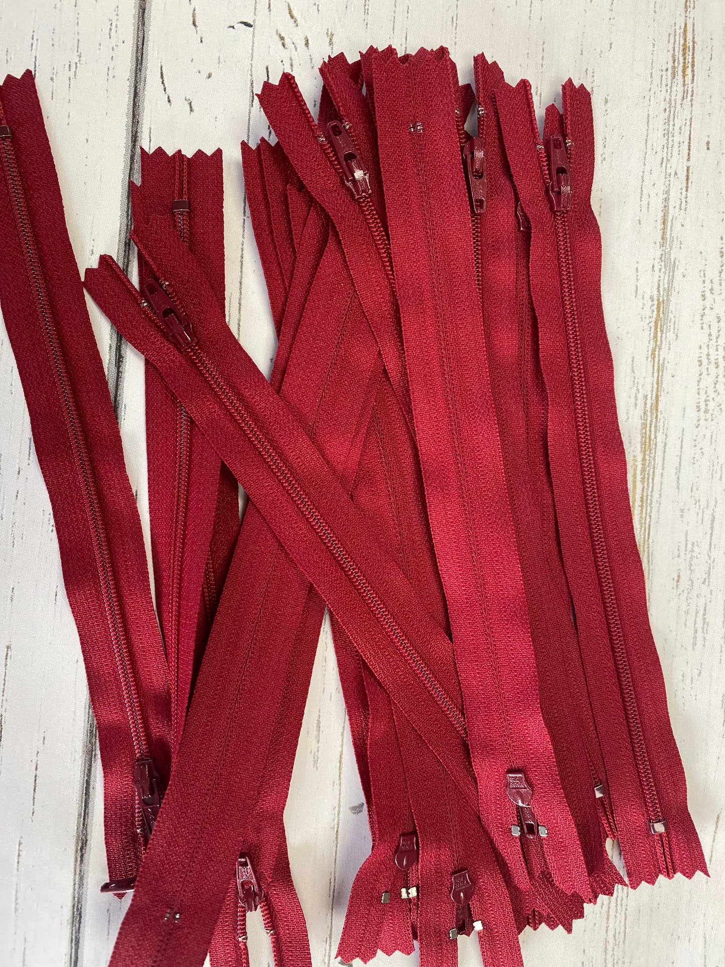 9" Brick nylon coil non-separating, closed-end zipper