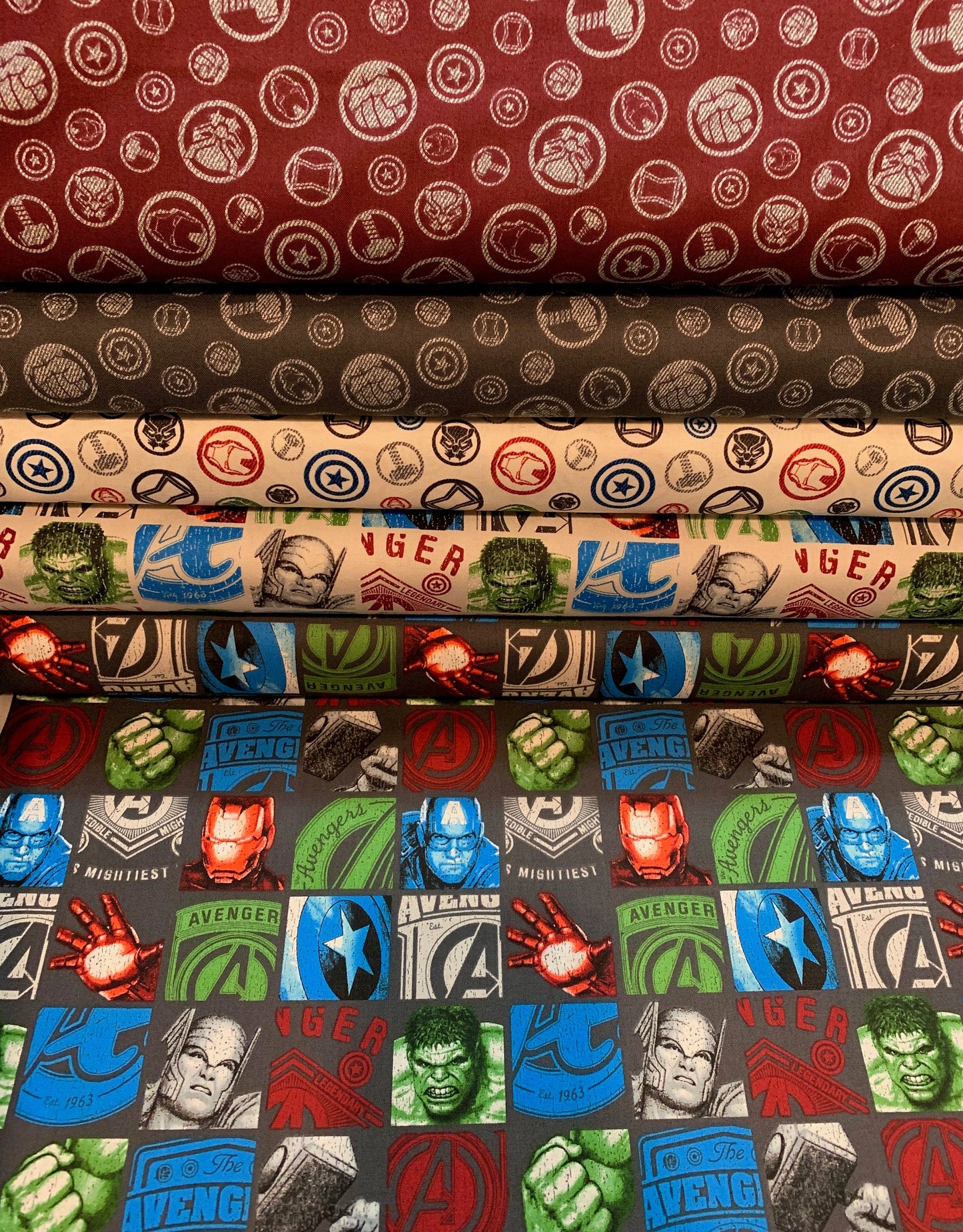 Licensed Marvel Avengers Red Hero Symbols 13050102-1 Cotton Woven Fabric