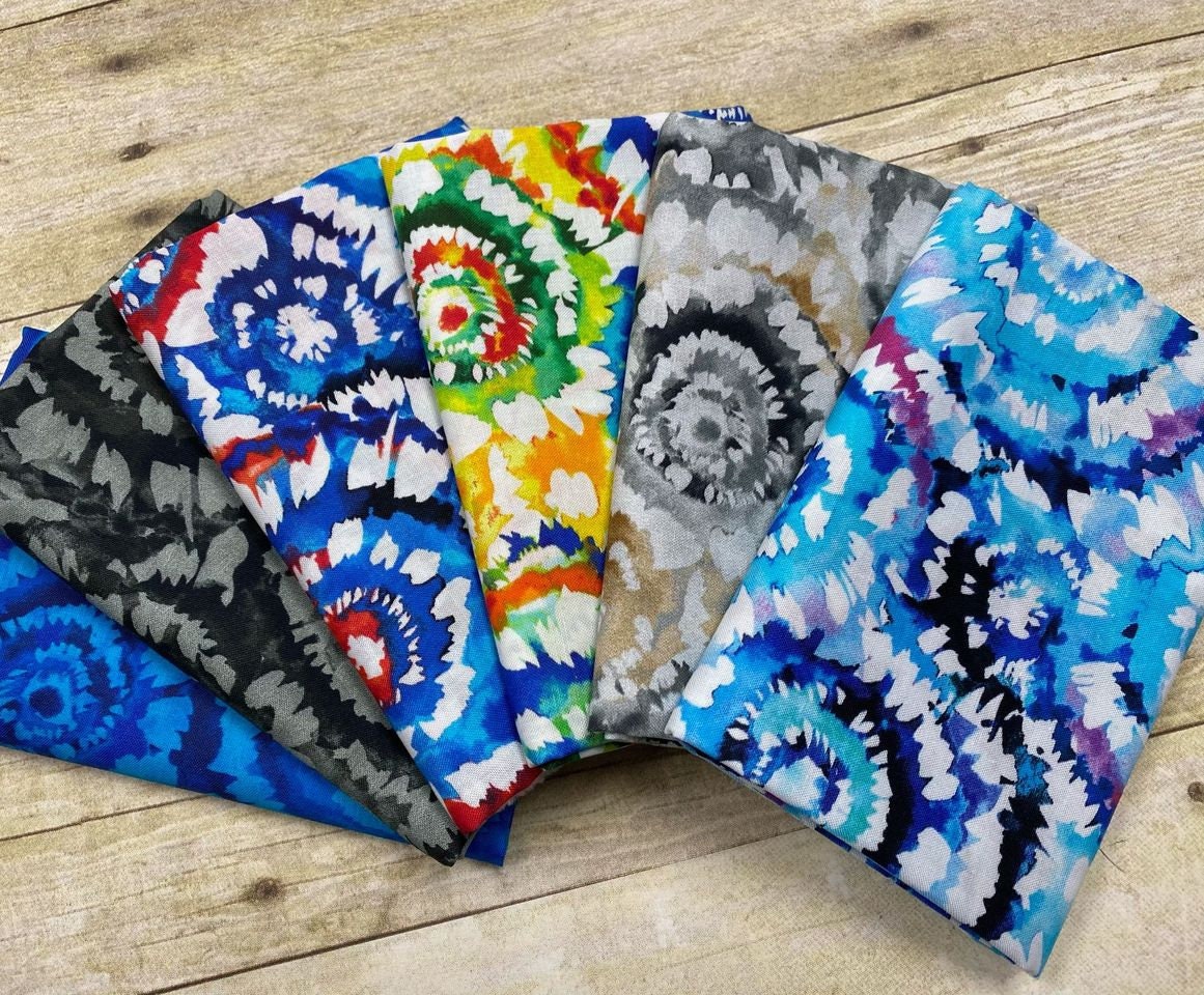 Spin Art by Chelsea DesignWorks Blue/Fuchsia 5401-72 108" Wideback Quilt Backing