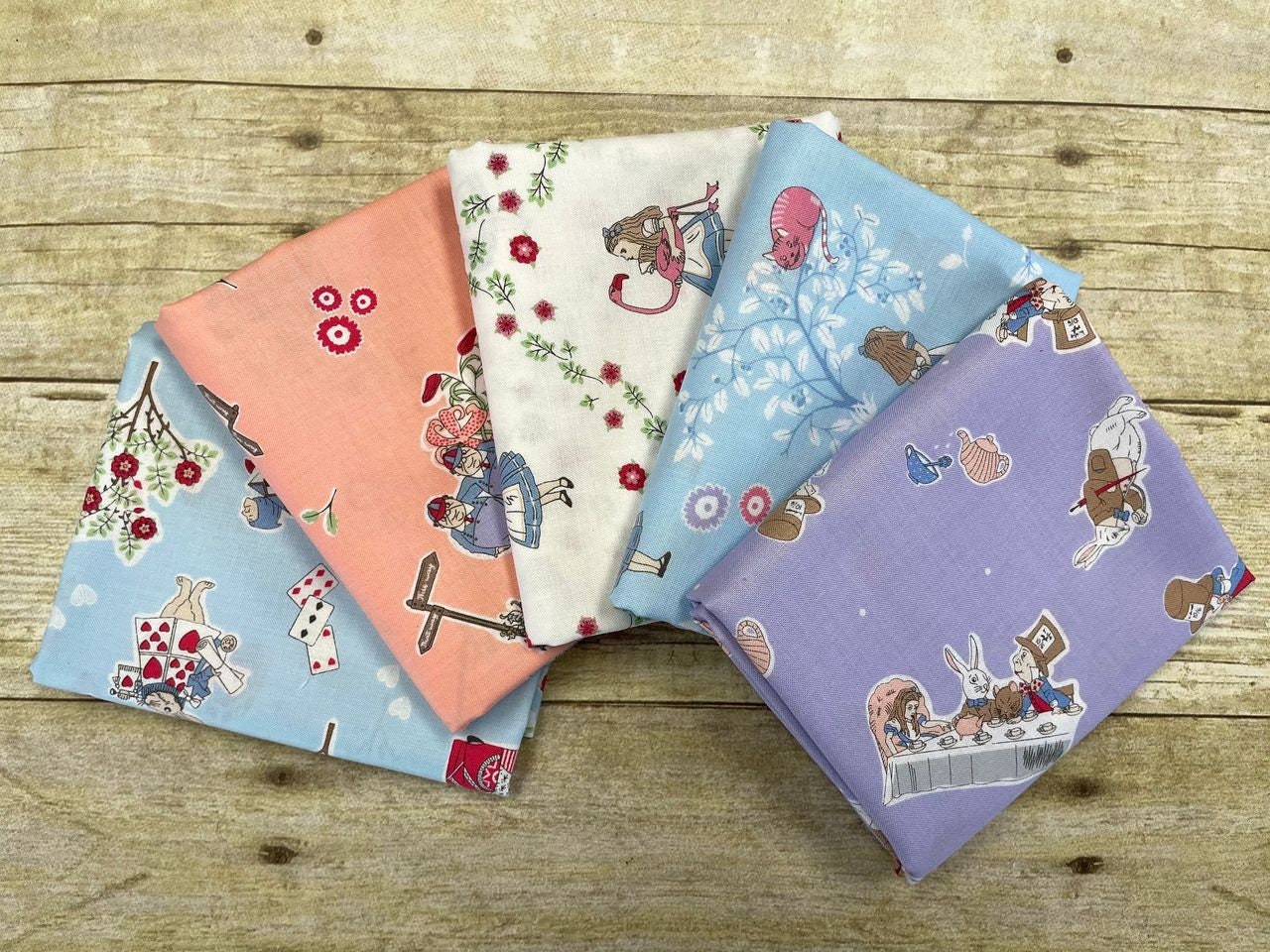 Alice in Wonderland by The V&A Company Cheshire Cat 2680C-05 Cotton Woven Fabric