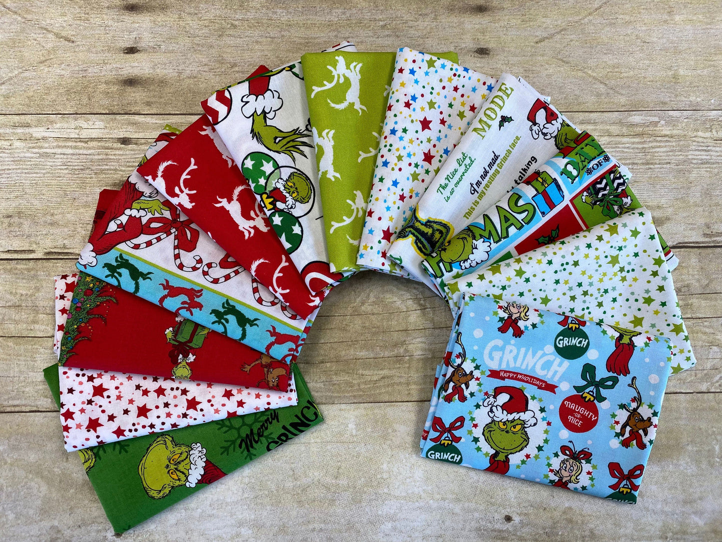 Licensed How the Grinch Stole Christmas by Dr. Seuss ADE-73330-1 White Cotton Woven Fabric