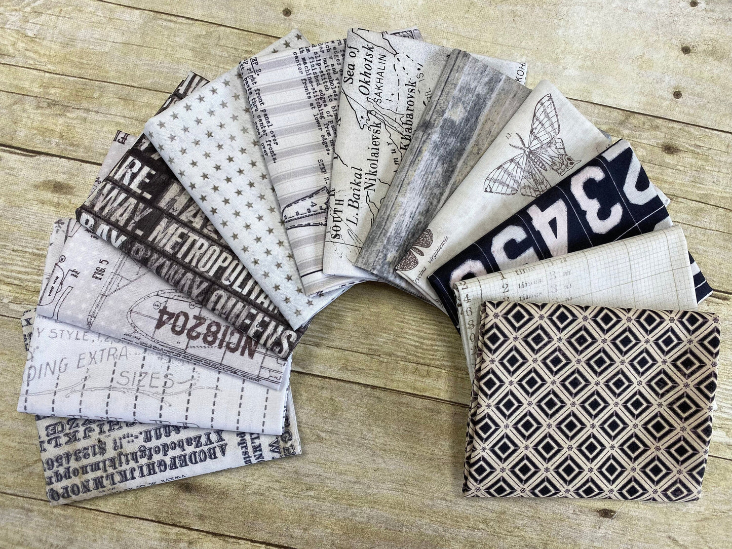 Monochrome by Tim Holtz Tailored Linen PWTH066.LINEN Cotton Woven Fabric