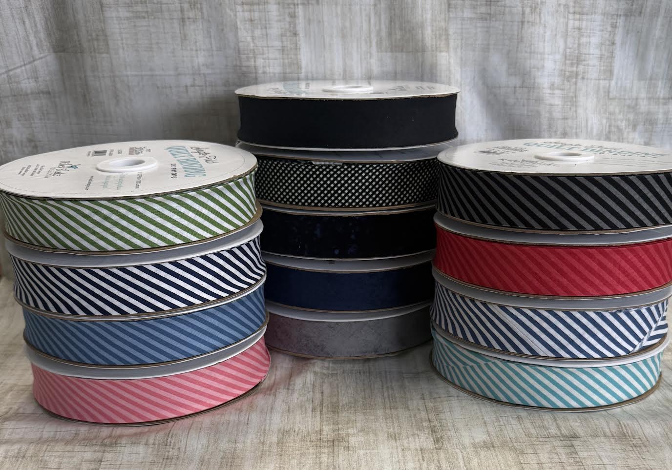 Single Fold Quilt Binding 1/8" Stripe Navy STSFB-48807