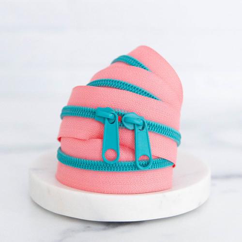 30" Zipper Flamingo SSCZ44 by Stitch Supply