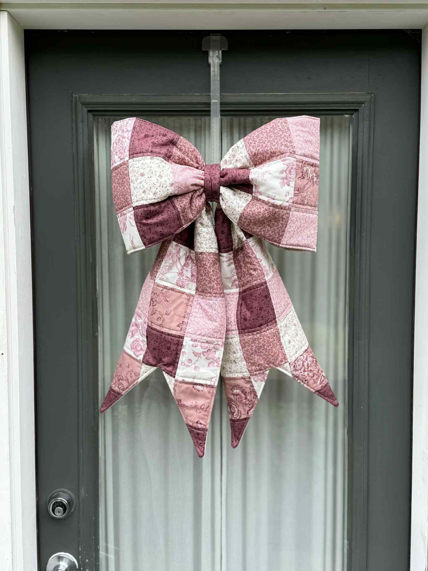 October 2025: The Big Giant Quilted Bow Virtual Workshop