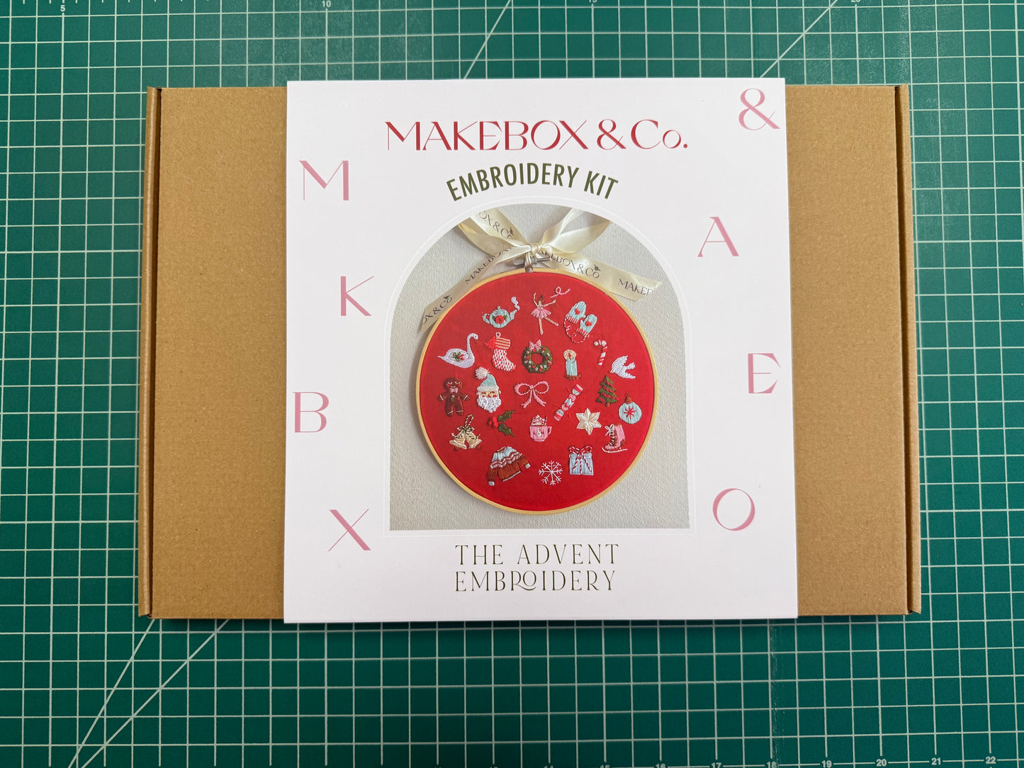 MakeBox & Co. The 24 Days of Advent Embroidery Kit KT001-87109