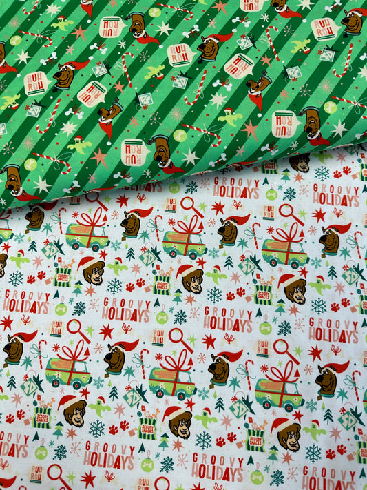 Licensed Character Winter Holiday IV Groovy Holidays White    23700567-05 Cotton Woven Fabric