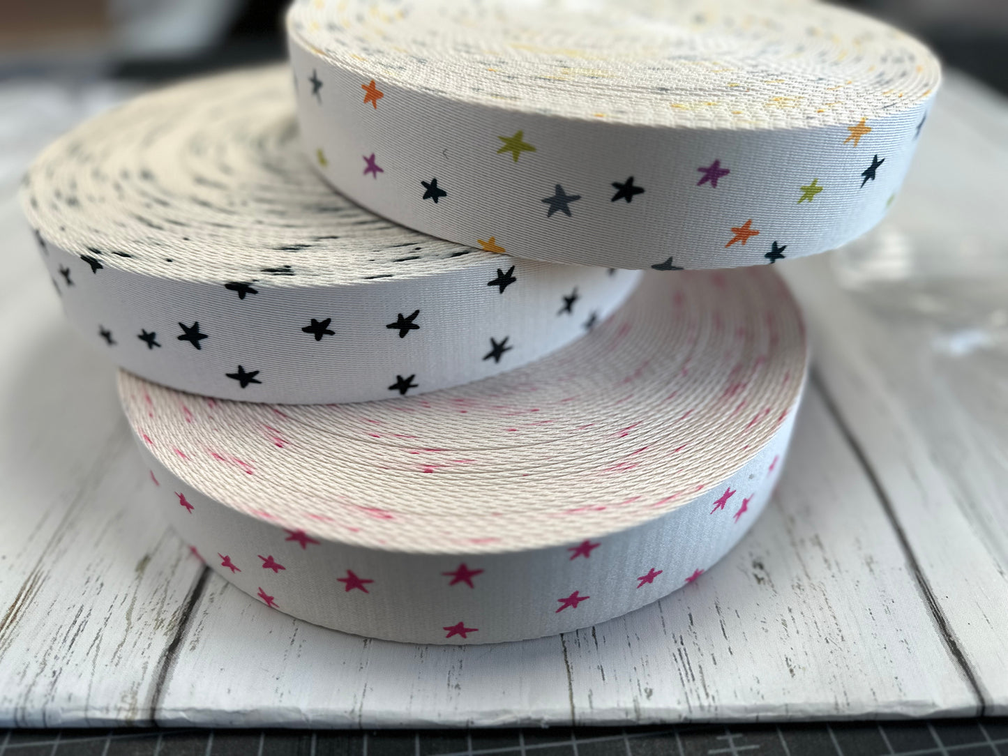 New Arrival: Starry 1.5“ Webbing by Alexia Marcelle Abegg Natural / Pink  Polyester Webbing Sold by the Yard  SSCWEB19