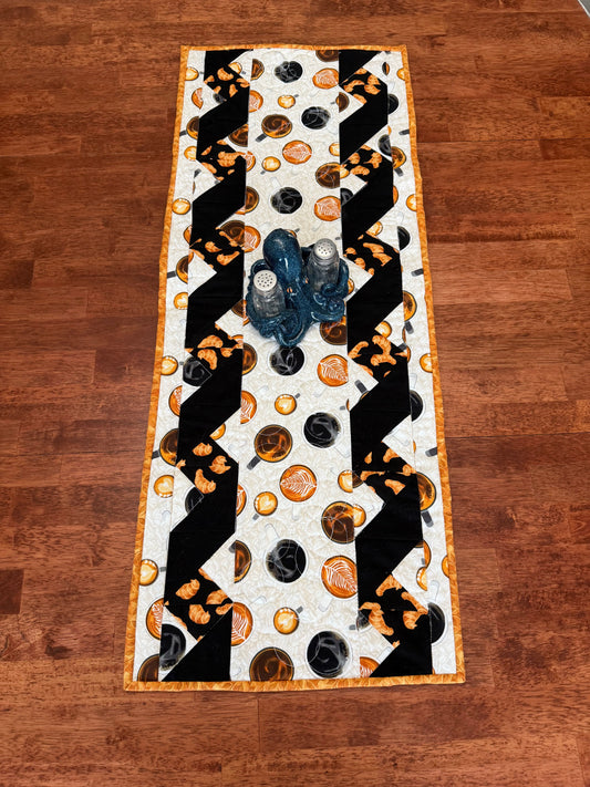Twister Table Runner Complete Kit featuring Coffee Shop