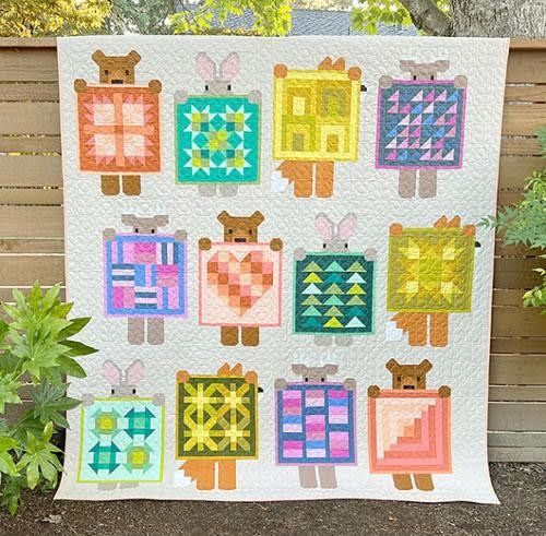 Preorder February 2026: Show and Tell Quilt KIT9900E by Elizabeth Hartman