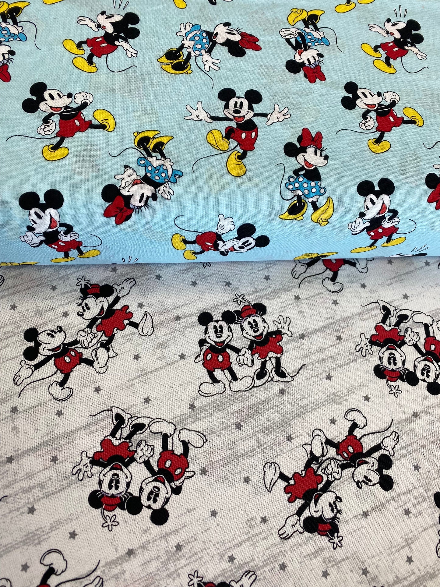 Licensed  Disney Mickey & Minnie Classic Pack    77124A62071 Cotton Woven Fabric