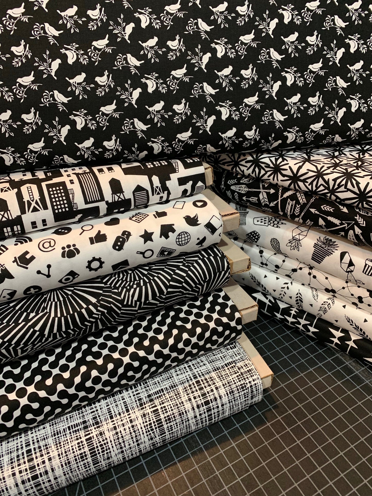 Domino Effect Grid 9497-01 Cotton Woven Fabric