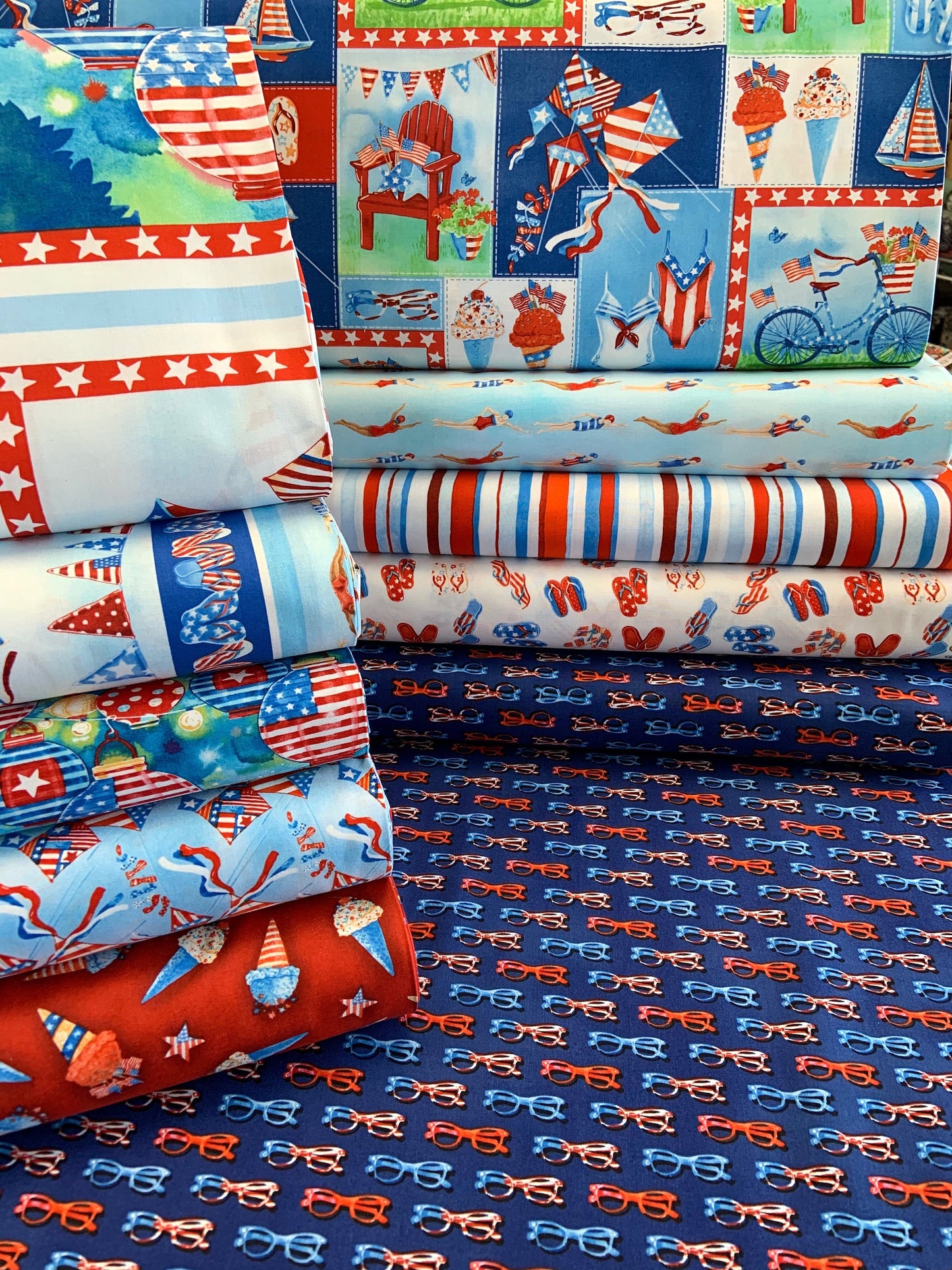 Star Spangled Summer by Andrea Tachiera Summer Motifs in Patchwork 9030-78 Cotton Woven Fabric