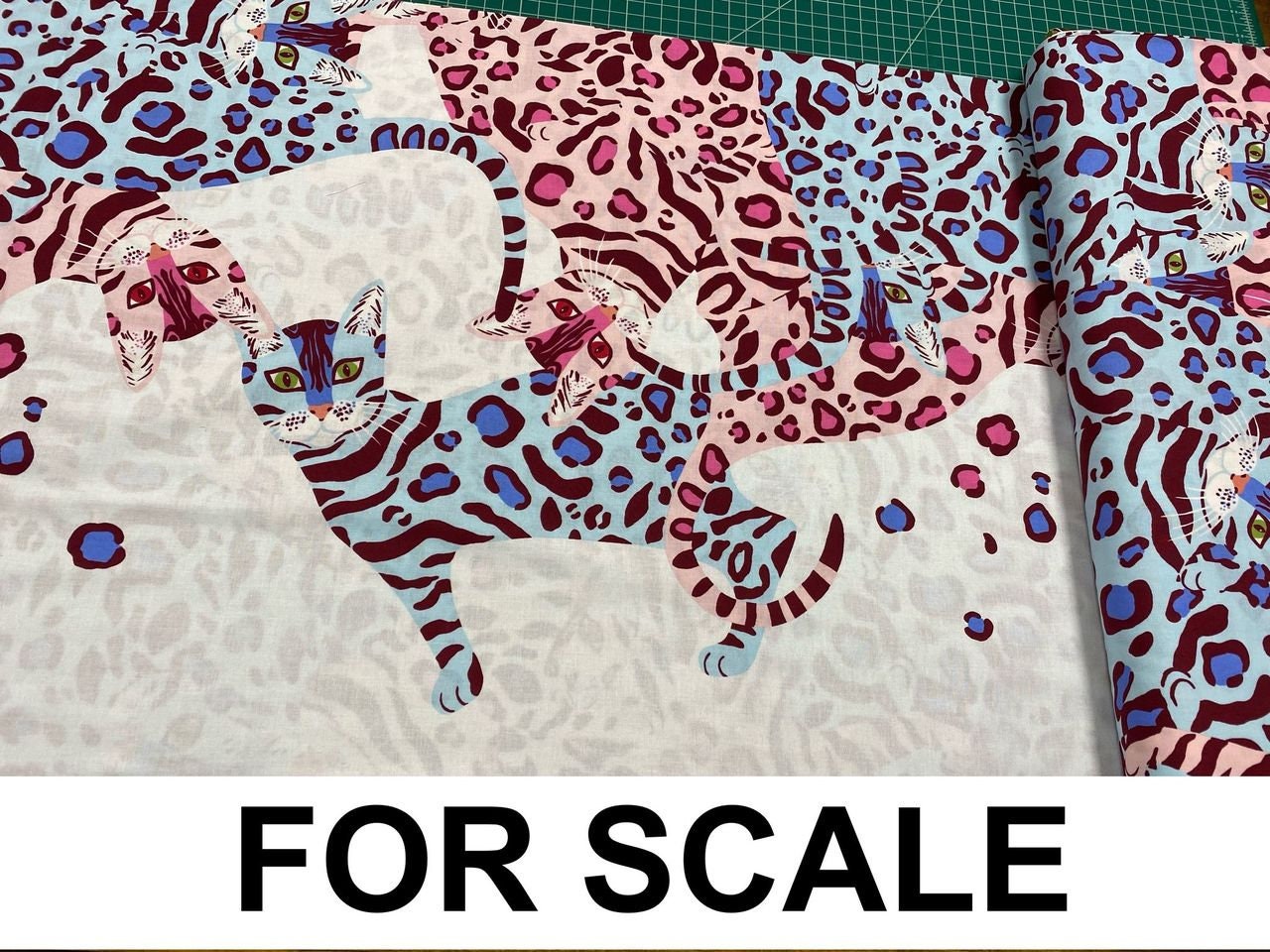Africa Kenyan Cat 8801c Pink/Blue Cotton Woven Fabric